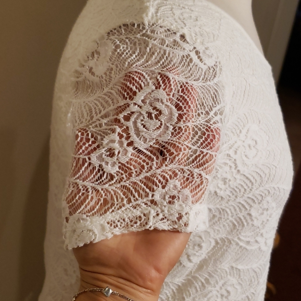 White Top - Picture 5 of 16